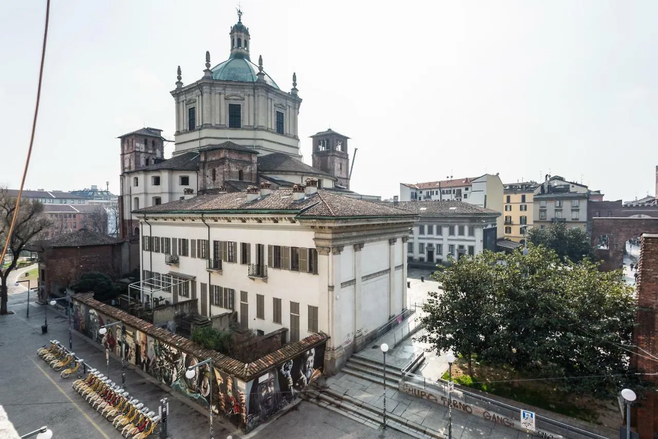 Amazing Apartment With A View Milano